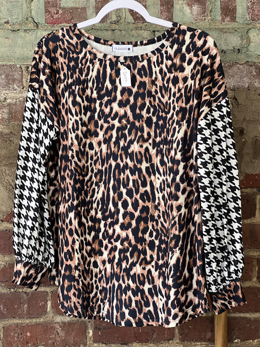 houndstooth and leopard long sleeve top